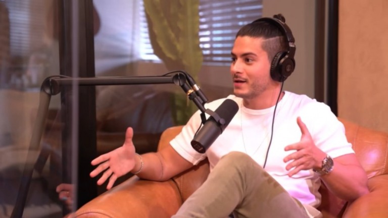 "Não tinha motivo para procurar mulher fora do meu casamento", diz Arthur Aguiar