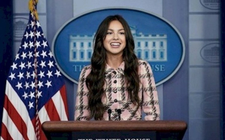 Olivia Rodrigo se diz "surpresa" pelas pessoas que apoiaram sua fama