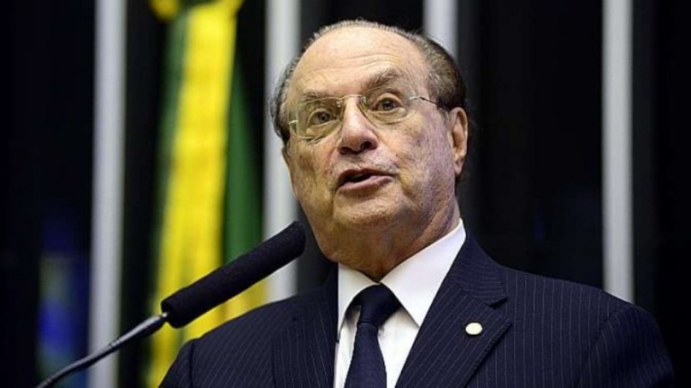 Paulo Maluf é internado com pneumonia no Albert Einstein