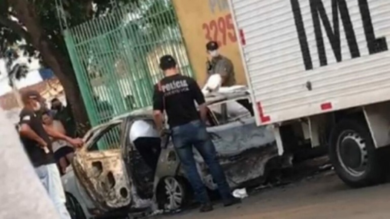 Goiânia: corpo carbonizado é encontrado no banco de trás de carro