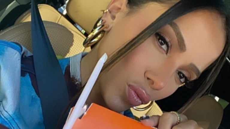Anitta é reconhecida em rede de fast-food no Estados Unidos