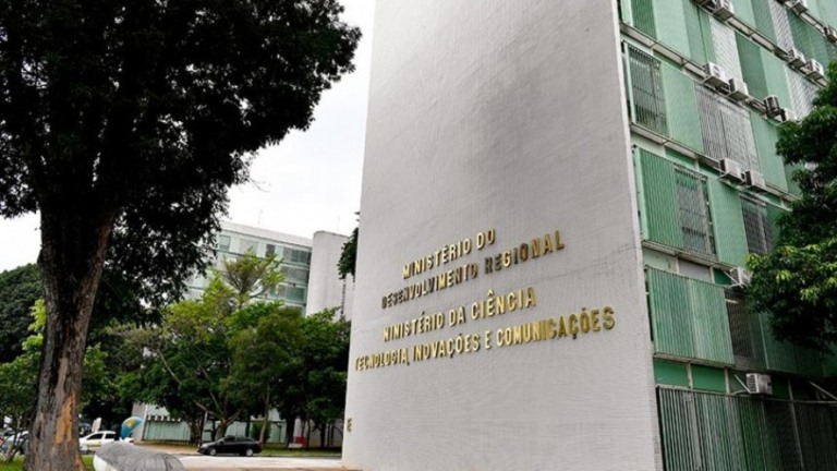 Entidades criticam projeto que retira 90% de recurso destinado a pesquisas