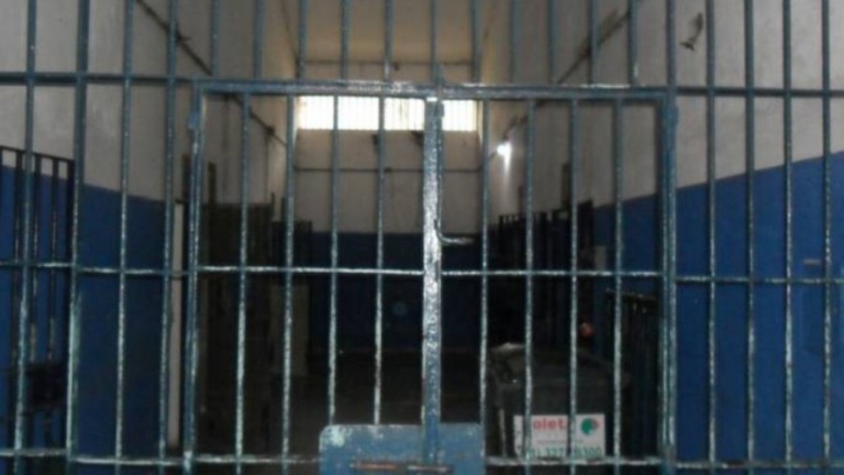 Jovem que acusou agente penitenciário de estupro é solta pela Justiça do Rio