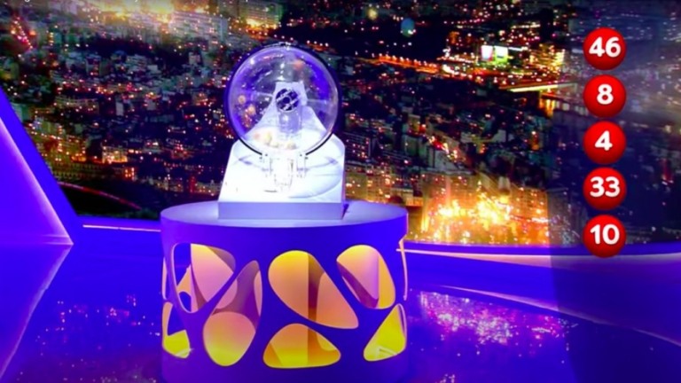Mais rico que a Adele? Loteria britânica sorteia fortuna bilionária hoje