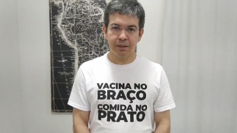 CPI deve propor indiciamento do presidente do CFM, diz Randolfe Rodrigues