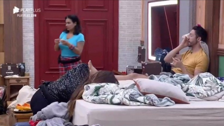 'A Fazenda 13': Rico pede para Anitta não puxar torcida para Gui Araújo