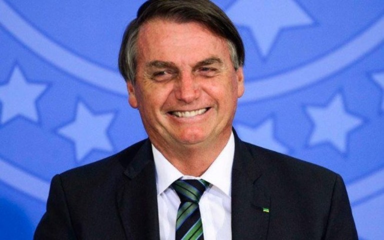 Reprovação ao governo Bolsonaro cai cinco pontos percentuais, segundo pesquisa