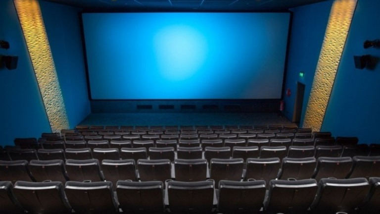 São Paulo libera distanciamento mínimo em escolas, cinemas e teatros