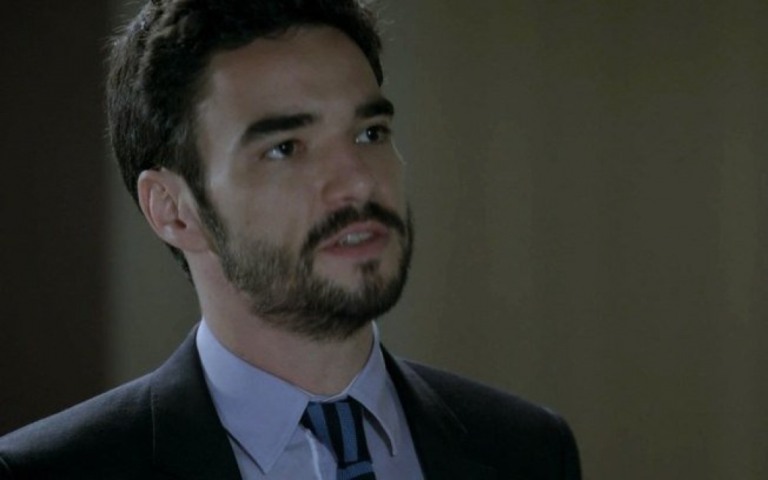 'Império': Filho ou inimigo? José Alfredo confronta José Pedro após traição