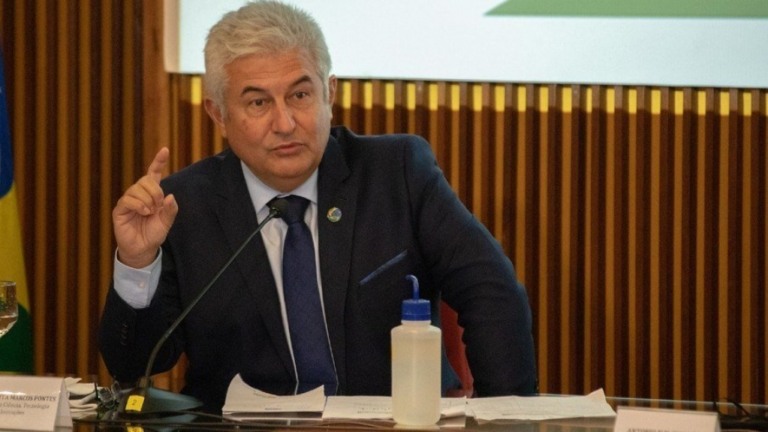 Marcos Pontes critica Bolsonaro por corte de verba e é repreendido por colegas