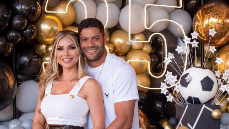 Hulk parabeniza mulher pelo 'Dia do Médico' após polêmica com ex