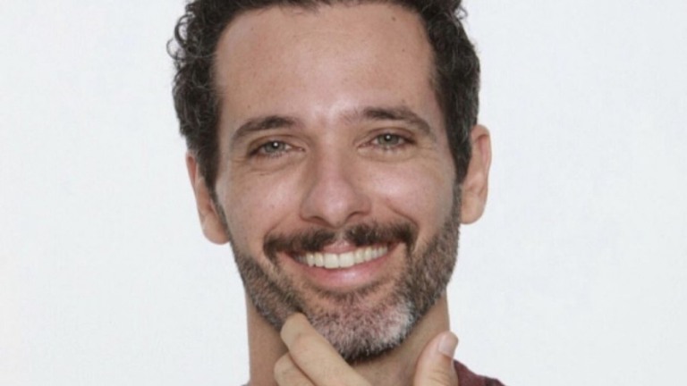Mouhamed Harfouch aproveita o Dia dos Professores para falar sobre "Malhação"