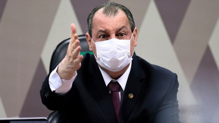 Aziz critica Eduardo Bolsonaro por viagem a Dubai: "Sheik Duduzinho"; assista
