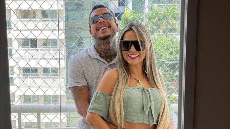 Modelo que estava com MC Kevin e mudou versão pode ser conduzida a depor, diz MP