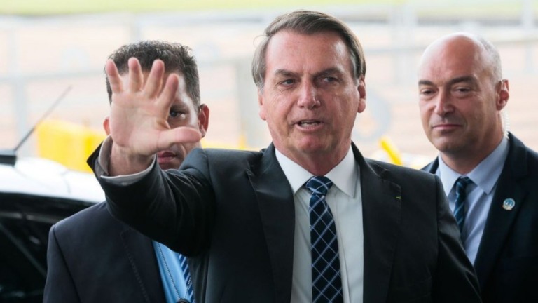 Bolsonaro: falas contra vacina, máscara e lockdown provam acusação de fake news