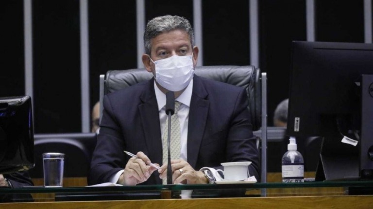 Câmara anuncia retorno presencial e exige certificado de vacinação