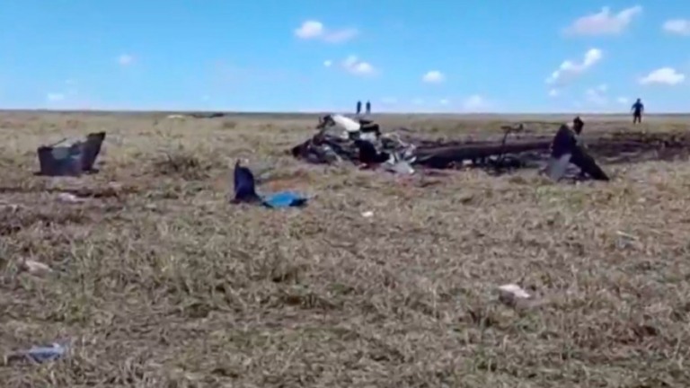 Helicóptero cai e deixa duas pessoas carbonizadas em Ponta Porã
