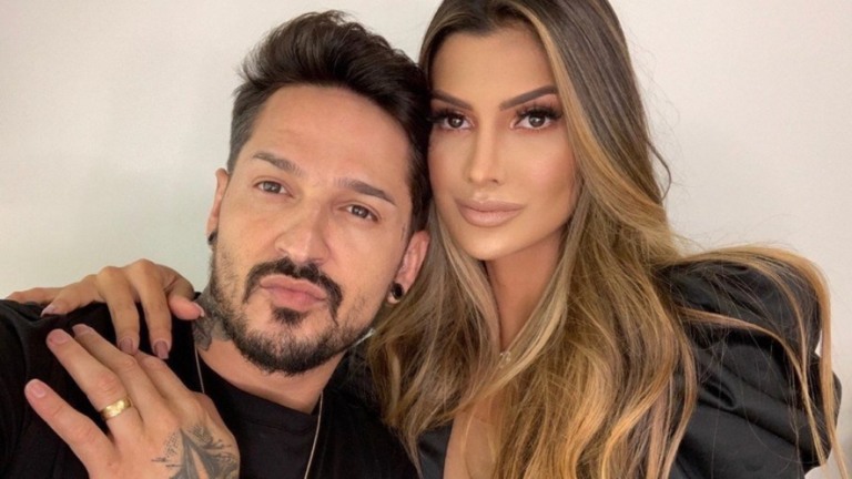 "Ela sempre achou o Gui gato", diz Robson Souza, cabeleireiro de Marina Ferrari