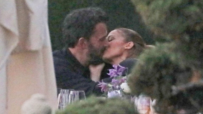 Jennifer Lopez e Ben Affleck irão se casar logo, diz jornalista