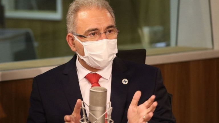Queiroga ataca governadores e faz promessa em nome de Bolsonaro; confira