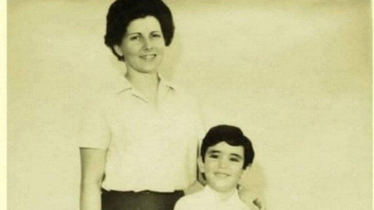 Imortalizada em música, ex-professora de Renato Russo morre aos 81 anos