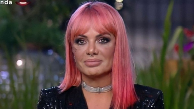 'A Fazenda 13': Valentina está com menstruação atrasada e suspeita de gravidez