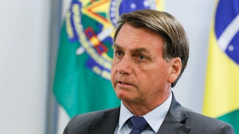 Grupos tentam impedir que Bolsonaro receba homenagem de cidade italiana