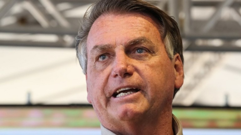 Bolsonaro reclama que CPI da Covid o classificou "como genocida e curandeiro"