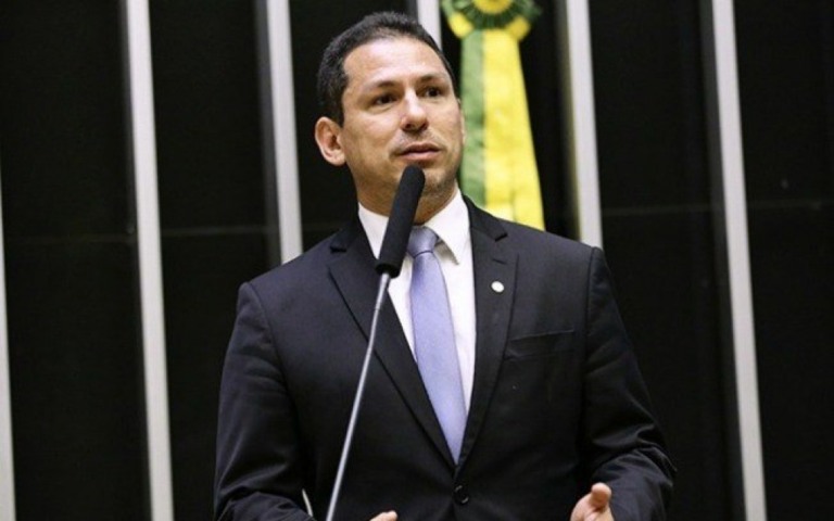 Vice-presidente da Câmara pede 'licença' a partido para não apoiar Bolsonaro