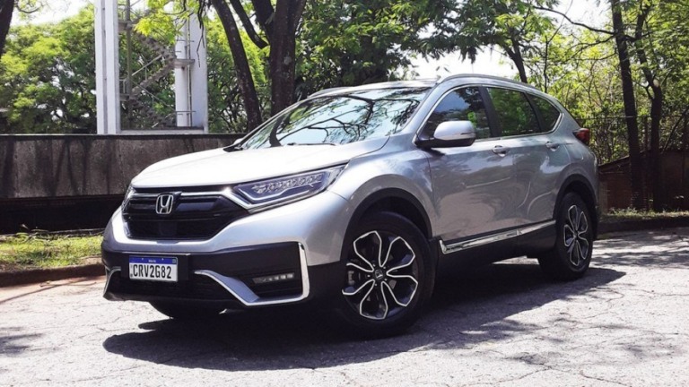 Honda CR-V 2022:  SUV médio se apoia no bom espaço interno