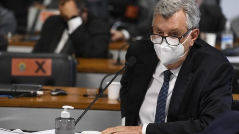 Relator da CPI propõe indiciar senador Heinze por desinformação e fake news