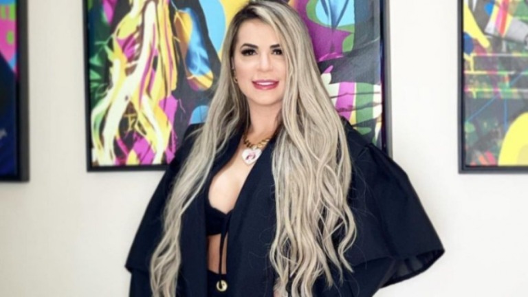 'A Fazenda': Deolane diz que iria ao reality, mas se estressaria com peões 'A Fazenda': Deolane diz que iria ao reality, mas se estressaria com peões