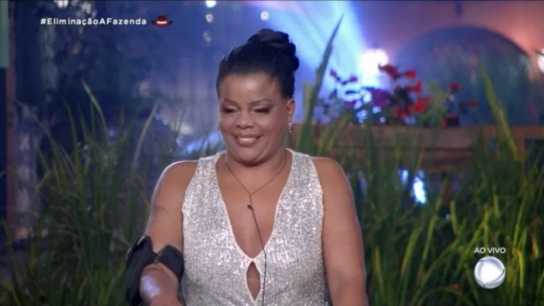 "A Fazenda 13": eliminada, Tati Quebra Barraco se choca com falta de favoritismo