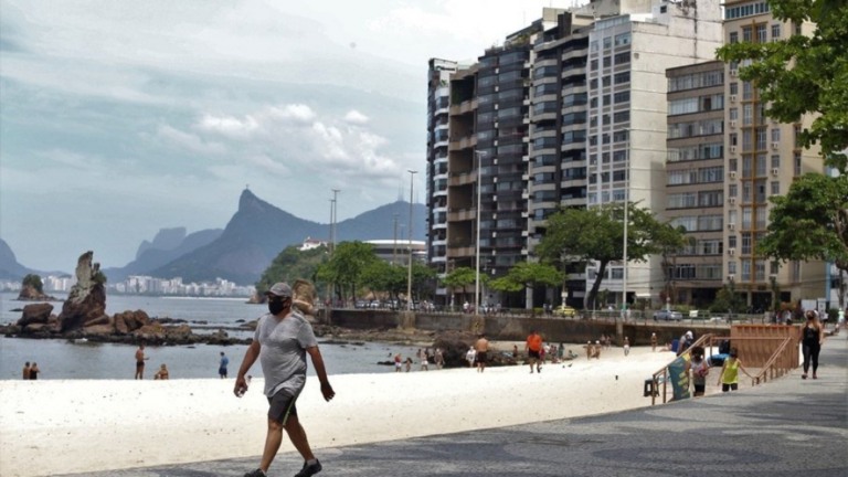 Niterói flexibiliza uso de máscara para exercícios externos a partir de segunda