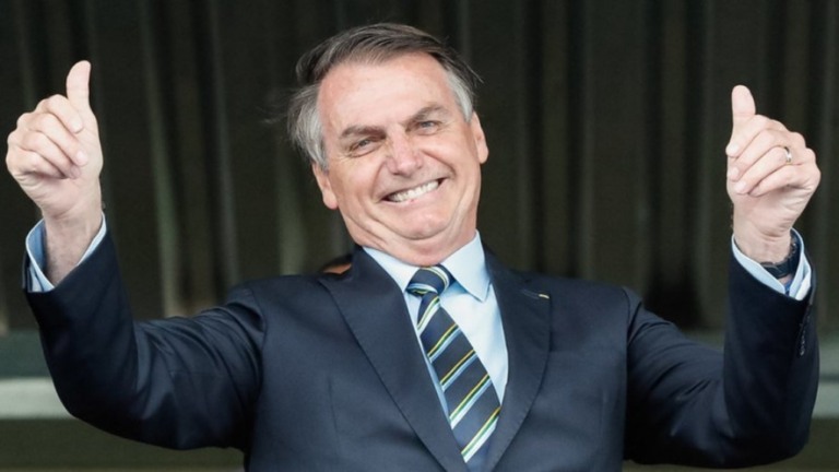 Centrão quer Bolsonaro como "senador vitalício" caso ele não seja reeleito