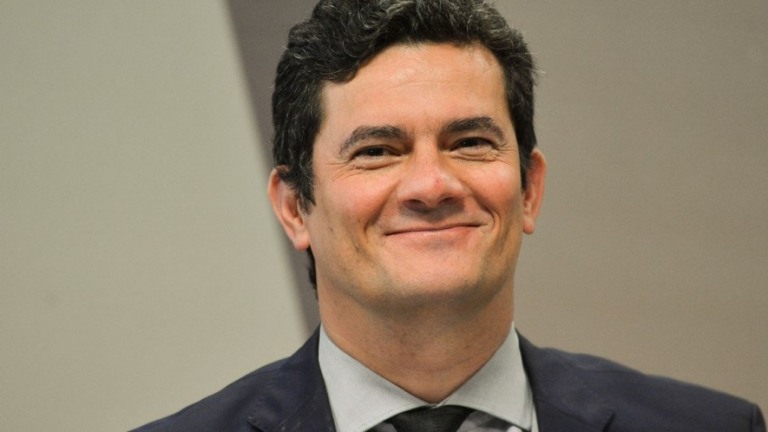 Sergio Moro encerra contrato com consultoria e deve se filiar ao Podemos
