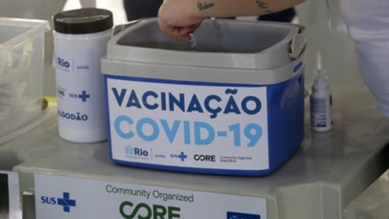 Atrasados, mas vacinados: Após fim da chamada por idade, Rio imunizou 370 mil