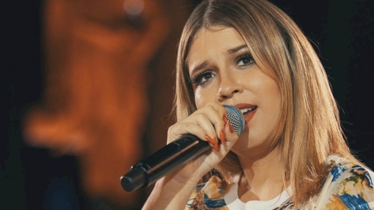 Marília Mendonça deixou parcerias gravadas com Ludmilla, Dulce María e outros