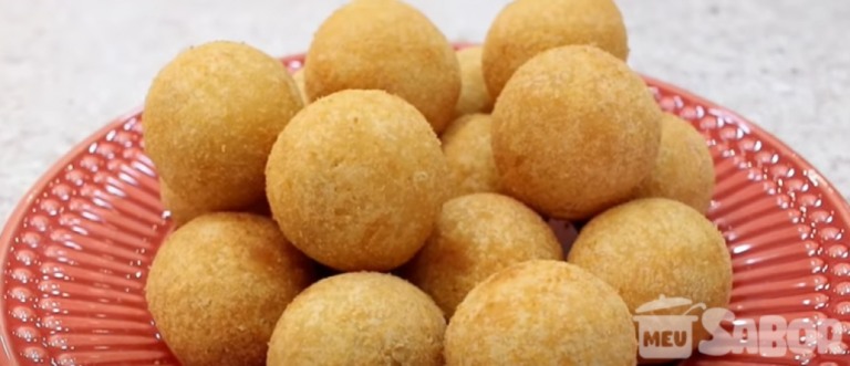 Bolinhas de Queijo