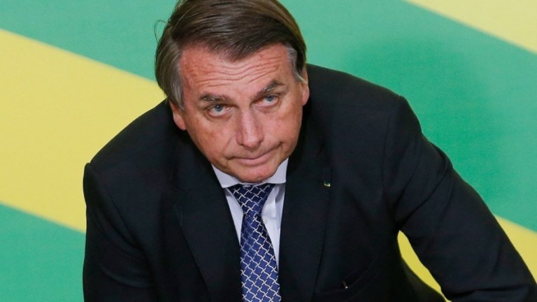 Baixa aprovação de Bolsonaro põe em risco reeleição, a um ano das eleições