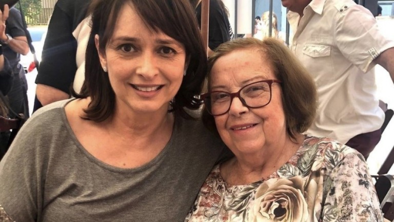 "Estará sempre presente em nossas orações", diz Myrian Rios após a morte da mãe