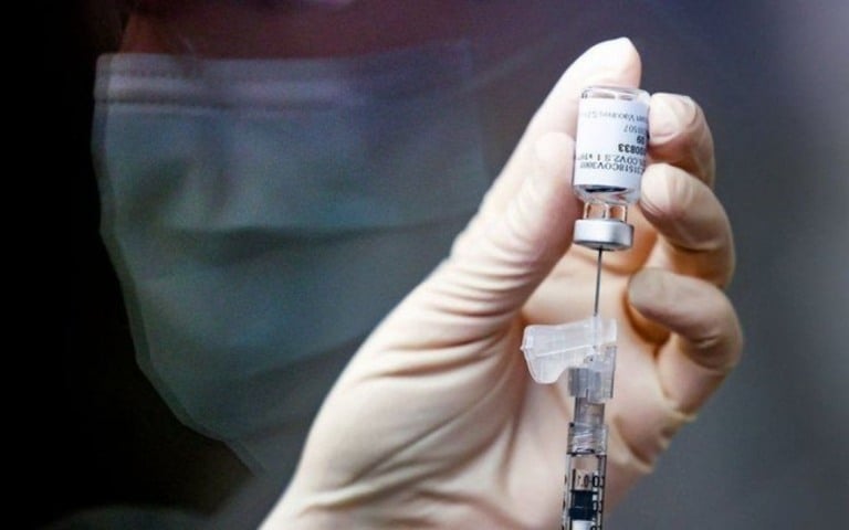 Vacina da Janssen: como vai funcionar reforço para quem tomou 'dose única'