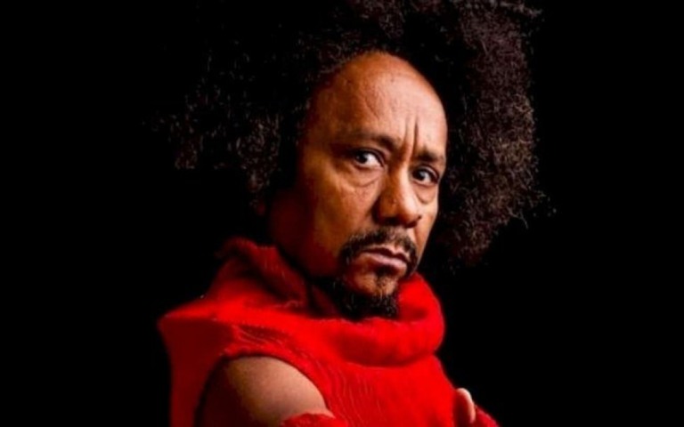 O episódio de racismo que Chico César sofre em uma rádio na Paraíba