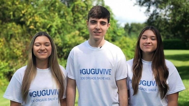 Após briga por herança, filha de Gugu conta que fez as pazes com irmão
