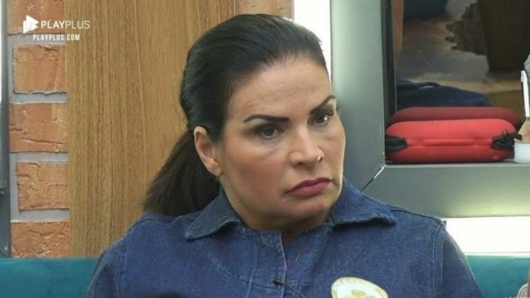Antes de 'A Fazenda 13', Solange vendeu carro para ferro velho por R$ 2 mil