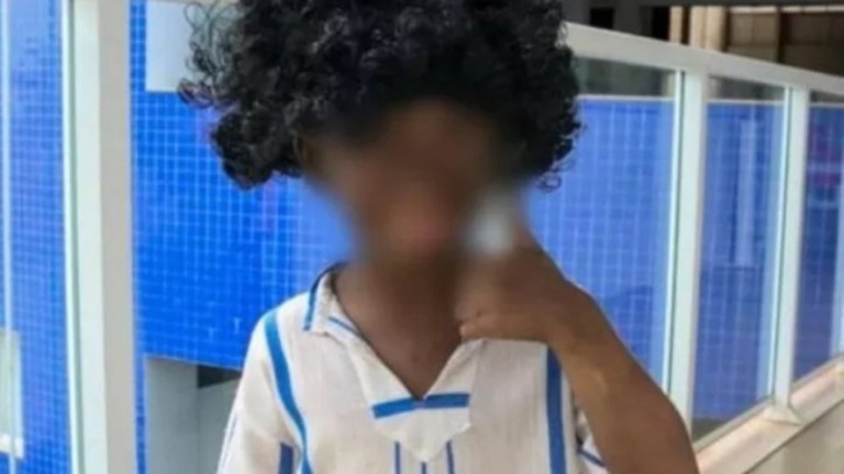 Colégio comete racismo ao "caracterizar" crianças no Dia da Consciência Negra