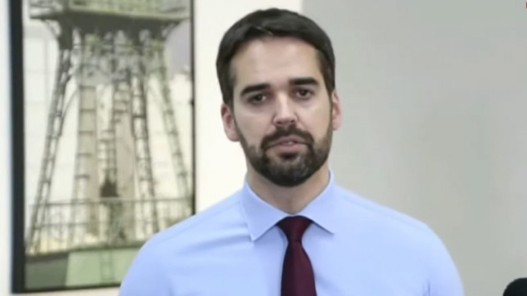 Eduardo Leite rebate críticas de Virgílio: "Espero que recobre a consciência"