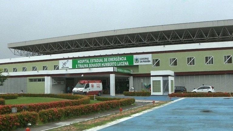 Mulher é esfaqueada por companheiro enquanto dormia, na Paraíba