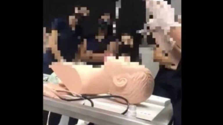 Professor diz a aluna: 'Quando for estuprada, vai levar KY ou prefere no seco?'