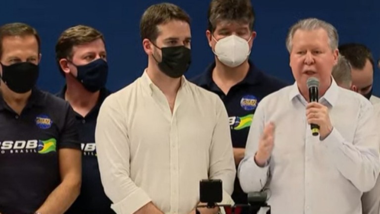 "Precisamos romper qualquer laço do PSDB com o bolsonarismo", diz Virgílio